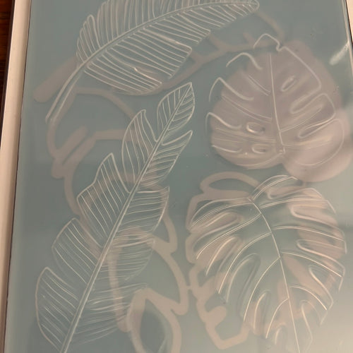 Tropical leaves 3d embossing folder & die set by memory box